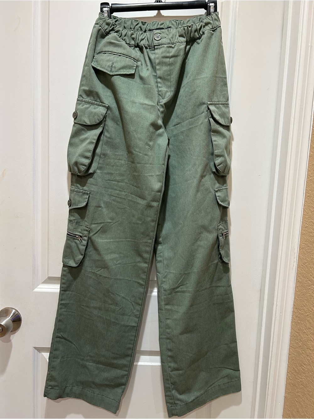 PrettyLittleThing Men's Sage Green Cargo Trousers